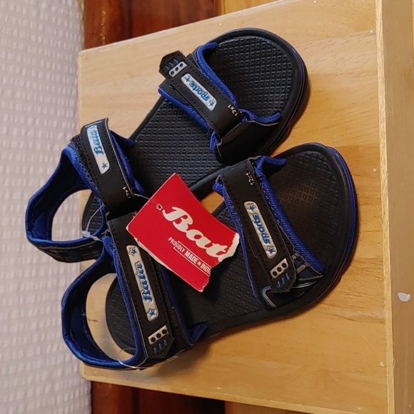 🌸2X Host Pick🌸NWT Boy's Bata Sandals - Picture 1 of 7